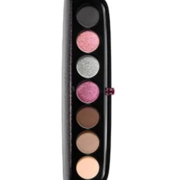 Marc Jacobs Provocouture EyeConic Eyeshadow Palette $40 - Picture 7 of 8